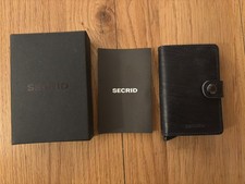 SECRID Men's Slim Leather Card